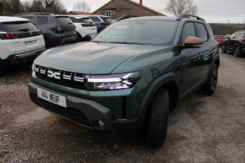 Photo 4 de l'offre de DACIA DUSTER VI EXTREME TCE 130 CV  4X4  GPS CARPLAY CAMÉRA 360° FULL LED USB JA 17 PACK HIVER à 28900€ chez Bougel transactions