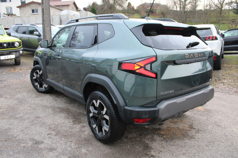 Photo 3 de l'offre de DACIA DUSTER VI EXTREME TCE 130 CV  4X4  GPS CARPLAY CAMÉRA 360° FULL LED USB JA 17 PACK HIVER à 28900€ chez Bougel transactions