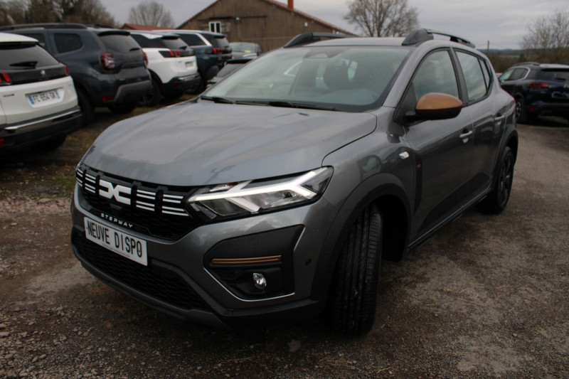 Photo 4 de l'offre de DACIA SANDERO 5 STEPWAY ECO-GPL EXTREME+ 100 CV GPS 3D CAMÉRA FULL LED USB JA 16 GRIP RÉGULATEUR à 19590€ chez Bougel transactions