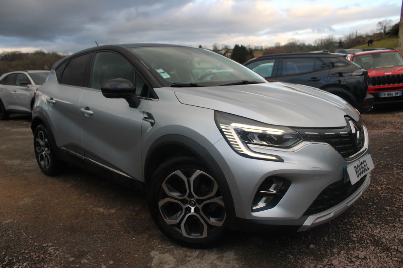 Photo Renault CAPTUR 4 TCE 100 CV INTENS ECO GPL GPS 3D CAMÃRA FULL LED USB JA 18 BLUETOOTH RÃGULATEUR ESSENCE/GPL GRIS / TOIT NOIR en vente chez Bougel transactions Renault CAPTUR 4 TCE 100 CV INTENS ECO GPL GPS 3D CAMÃRA FULL LED USB JA 18 BLUETOOTH RÃGULATEUR ESSENCE/GPL GRIS / TOIT NOIR Occasion à vendre
