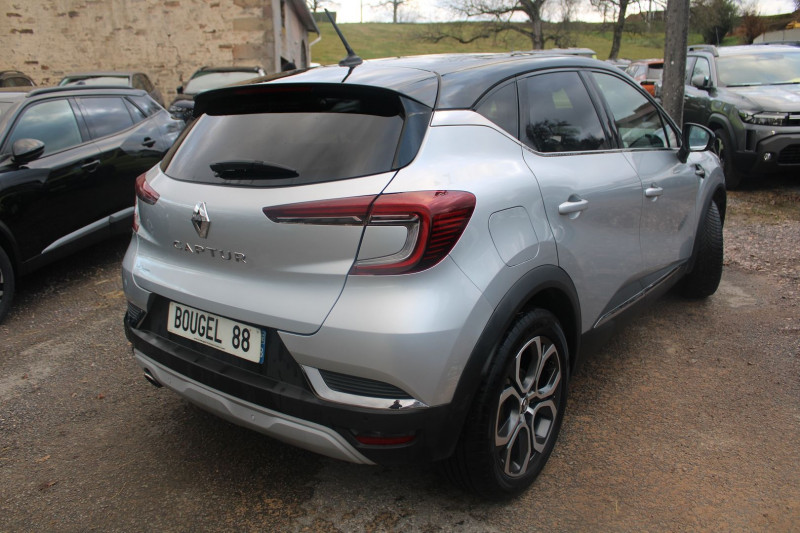 Photo 2 de l'offre de RENAULT CAPTUR 4 TCE 100 CV INTENS GPL à 17500€ chez Bougel transactions