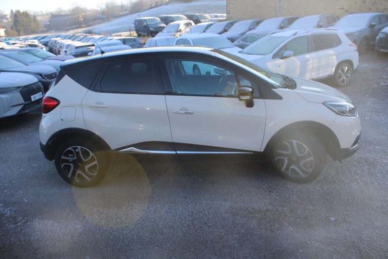 Photo 2 de l'offre de RENAULT CAPTUR II INTENSE DCI 110 GPS USB MÉDIA JANTES 17 RÉGULATEUR BLUETOOTH CLIM AUTO BOITE 6V à 11500€ chez Bougel transactions