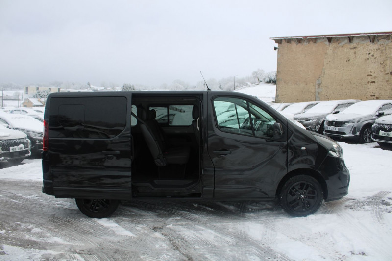 Photo 6 de l'offre de OPEL VIVARO COMBI 1L6 CDTI 145 BOITE 6 FAMILIAL 8 PLACES GPS USB ABS RÉGULATEUR BLUETOOTH ATTELAGE à 23900€ chez Bougel transactions