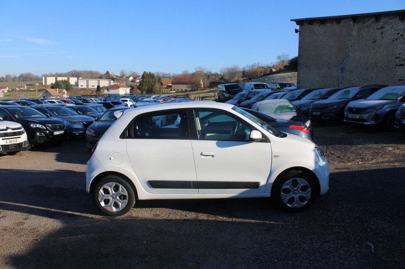 Photo 5 de l'offre de RENAULT TWINGO 4 ZEN PLUS SCE ESSENCE 70 CV CLIM AUDIO SATELITTE MP3 RE VT USB BLUETOOTH LIMITEUR à 9500€ chez Bougel transactions