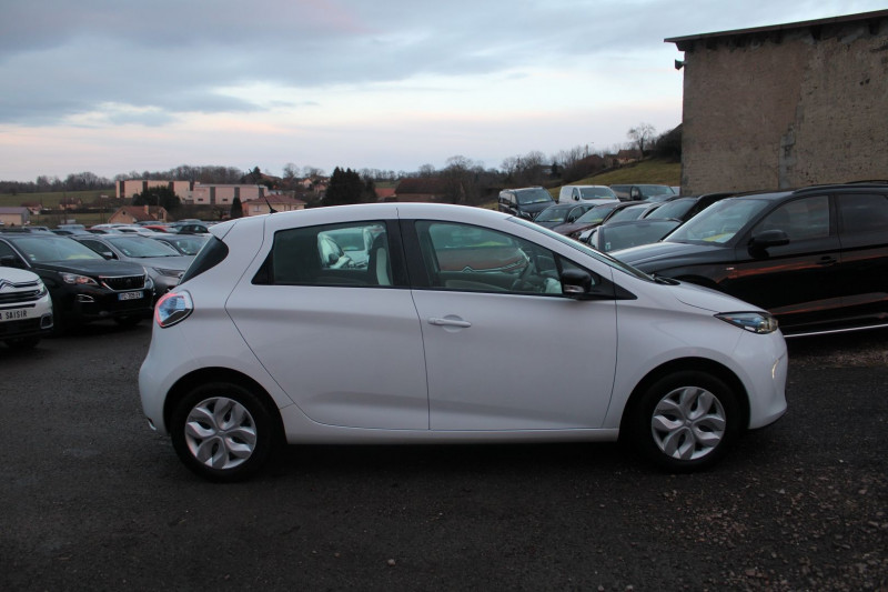 Photo 5 de l'offre de RENAULT ZOE BUSINESS CHARGE NORMALE R110 à 7990€ chez Bougel transactions