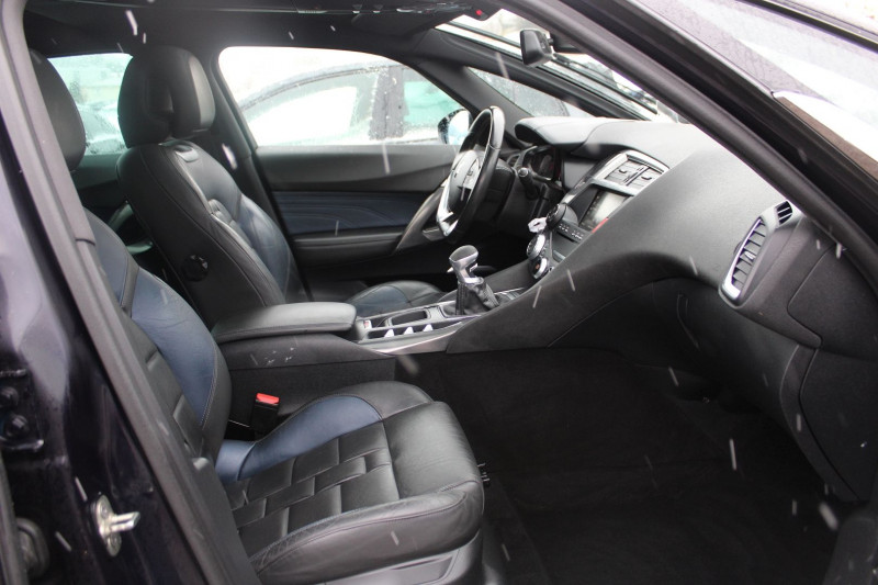 Photo 8 Ds DS 5 HYBRIDE 2L HDI 150 CV SPORT CHIC GPS 3D CAMÃRA MP3 TOIT PANO USB JA 18 XÃNON+LED Diesel VIOLET NACRÃ en vente chez Bougel transactions Photo 8 de l'offre de DS DS 5 HYBRIDE 2L HDI 150 CV SPORT CHIC GPS 3D CAMÃRA MP3 TOIT PANO USB JA 18 XÃNON+LED à 8900€ chez Bougel transactions