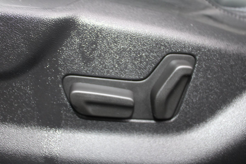 Photo 12 Ds DS 5 HYBRIDE 2L HDI 150 CV SPORT CHIC GPS 3D CAMÃRA MP3 TOIT PANO USB JA 18 XÃNON+LED Diesel VIOLET NACRÃ en vente chez Bougel transactions Photo 12 de l'offre de DS DS 5 HYBRIDE 2L HDI 150 CV SPORT CHIC GPS 3D CAMÃRA MP3 TOIT PANO USB JA 18 XÃNON+LED à 8900€ chez Bougel transactions