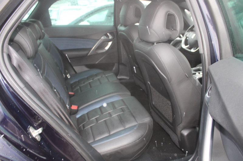 Photo 9 Ds DS 5 HYBRIDE 2L HDI 150 CV SPORT CHIC GPS 3D CAMÃRA MP3 TOIT PANO USB JA 18 XÃNON+LED Diesel VIOLET NACRÃ en vente chez Bougel transactions Photo 9 de l'offre de DS DS 5 HYBRIDE 2L HDI 150 CV SPORT CHIC GPS 3D CAMÃRA MP3 TOIT PANO USB JA 18 XÃNON+LED à 8900€ chez Bougel transactions
