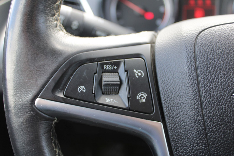 Photo 10 de l'offre de OPEL MOKKA 1.6 CDTI 136CH COSMO ECOFLEX DIESEL START&STOP CAMÃRA ABS GPS USB CUIR BOITE 6 à 10990€ chez Bougel transactions