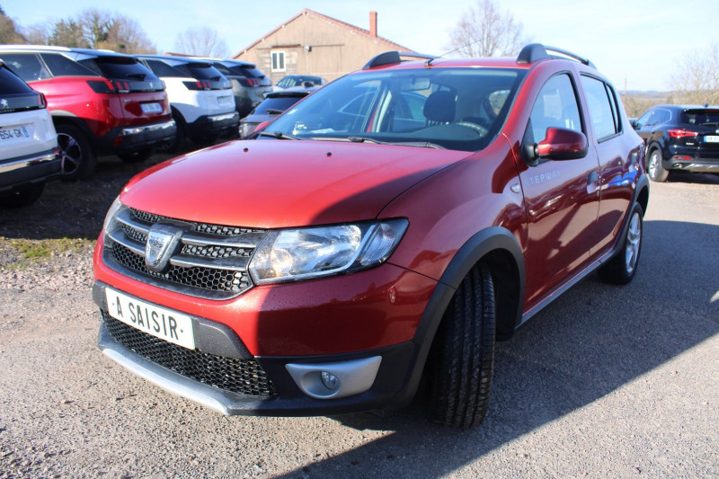 Photo 4 de l'offre de DACIA SANDERO II STEPWAY DCI 90 GPS MÃDIA USB LEDS ABS RÃGULATEUR BLUETOOTH RADARS CLIM ATTELAGE à 9990€ chez Bougel transactions