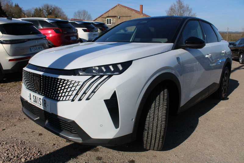 Peugeot 3008 PHASE 5 GT 136 CV HYBRIDE GPS 3D JA 19 CAMÃRA 360Â° TOIT PANO I-COKPIT BOITE AUTO DCS-6 Essence BLANC / TOIT NOIR Occasion à vendre