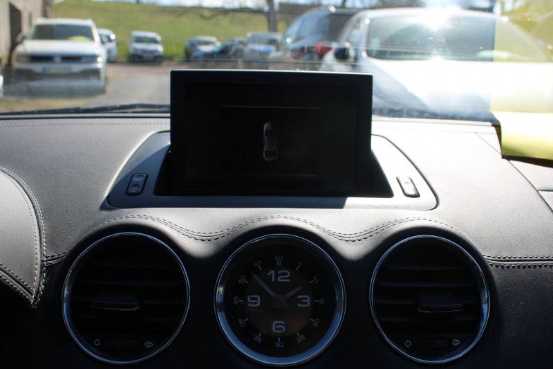 Photo 15 de l'offre de PEUGEOT RCZ II 2L HDI 163 CV SPORT CUIR GPS USB BLUETOOTH RÃGULATEUR XÃNON JA 19 CLIMAT BOITE 6 à 13990€ chez Bougel transactions