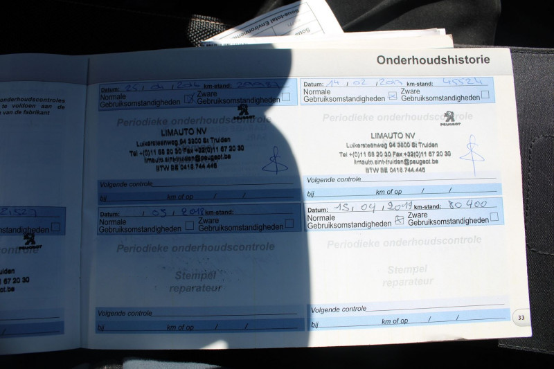 Photo 19 de l'offre de PEUGEOT RCZ II 2L HDI 163 CV SPORT CUIR GPS USB BLUETOOTH RÃGULATEUR XÃNON JA 19 CLIMAT BOITE 6 à 13990€ chez Bougel transactions