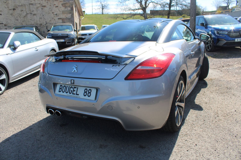 Photo 2 de l'offre de PEUGEOT RCZ II 2L HDI 163 CV SPORT CUIR GPS USB BLUETOOTH RÃGULATEUR XÃNON JA 19 CLIMAT BOITE 6 à 13990€ chez Bougel transactions