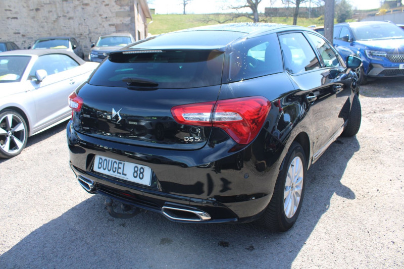 Photo 2 de l'offre de DS DS 5 BLUEHDI 120CH SO CHIC S&S à 11500€ chez Bougel transactions