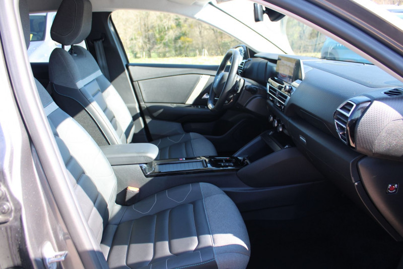 Photo 8 de l'offre de CITROEN C4 X BLUE HDI 130 CV MAX GPS 3D CAMÃRA USB FULL LED JA 18 I-COKPIT BOITE AUTO EAT-8 à 23800€ chez Bougel transactions