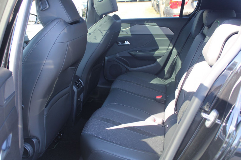 Photo 9 de l'offre de PEUGEOT 308 PHASE 4 GT HDI 130 CV GPS 3D CAMÃRA TOIT PANO FULL LED I-COKPIT JA 18 BOITE AUTO EAT-8 à 31500€ chez Bougel transactions