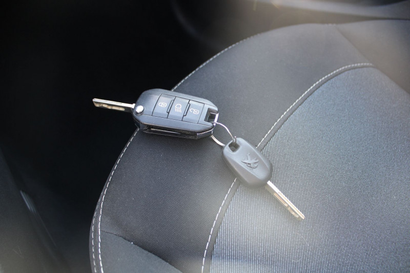 Photo 13 de l'offre de PEUGEOT 208 II LIKE 70 CV ESSENCE à 7990€ chez Bougel transactions