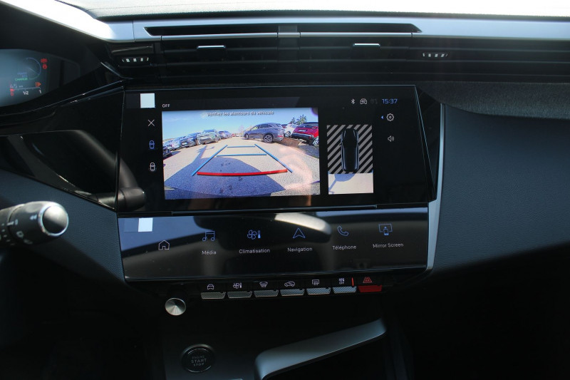 Photo 13 de l'offre de PEUGEOT 308 PHASE 4 ALLURE 145 CV HYBRIDE GPS 3D CAMÃRA FULL LED JA 17 RÃGULATEUR BOITE AUTO DCS-6 à 27990€ chez Bougel transactions