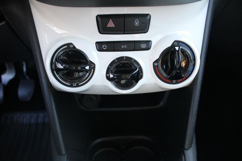Photo 12 de l'offre de PEUGEOT 208 II LIKE 70 CV ESSENCE à 7990€ chez Bougel transactions