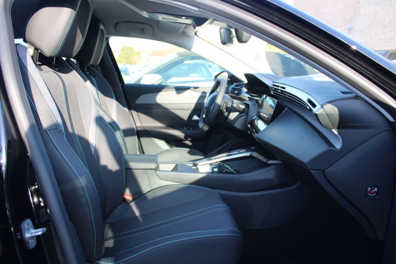 Photo 8 de l'offre de PEUGEOT 308 PHASE 4 ALLURE 145 CV HYBRIDE GPS 3D CAMÃRA FULL LED JA 17 RÃGULATEUR BOITE AUTO DCS-6 à 27990€ chez Bougel transactions