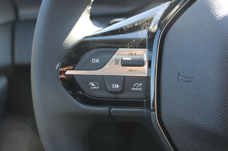 Photo 12 de l'offre de PEUGEOT 308 PHASE 4 ALLURE 145 CV HYBRIDE GPS 3D CAMÃRA FULL LED JA 17 RÃGULATEUR BOITE AUTO DCS-6 à 27990€ chez Bougel transactions