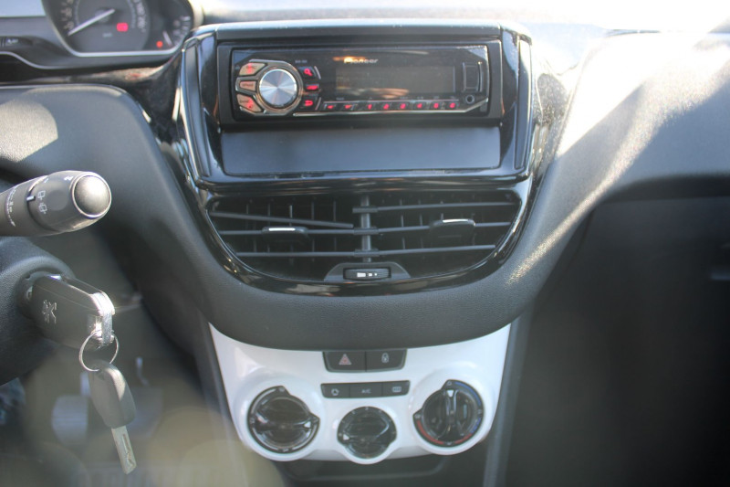 Photo 11 de l'offre de PEUGEOT 208 II LIKE 70 CV ESSENCE à 7990€ chez Bougel transactions