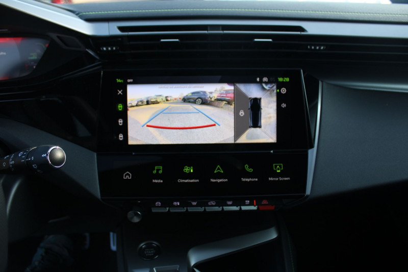 Photo 13 de l'offre de PEUGEOT 308 PHASE 4 GT 145 CV HYBRIDE GPS 3D CAMÃRA TOIT PANO FULL LED I-COKPIT USB BOITE AUTO DCS-6 à 31500€ chez Bougel transactions