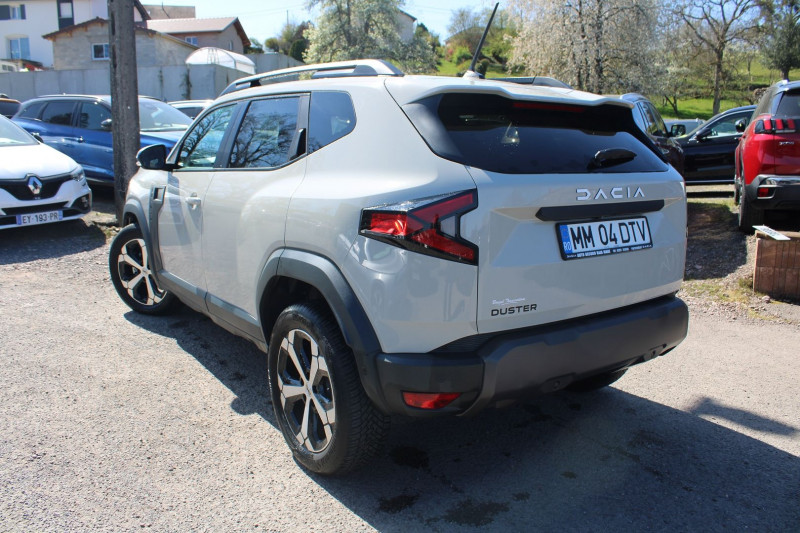 Photo 3 de l'offre de DACIA DUSTER VI EXTREME MILD HYBRIDE TCE 130 BOITE 6 CAMÃRA 360 ANGLES MORTS CLIM AUTO BLUETOOTH à 25990€ chez Bougel transactions