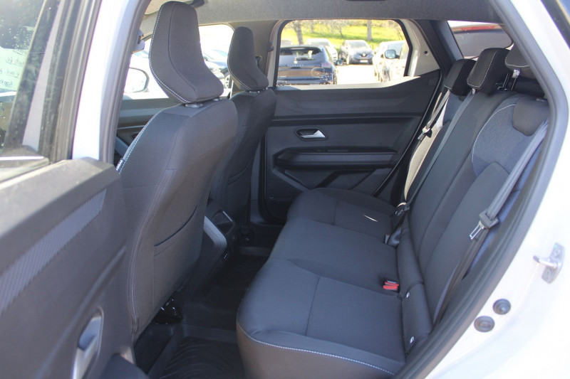 Photo 9 de l'offre de DACIA DUSTER VI EXTREME MILD HYBRIDE TCE 130 BOITE 6 CAMÃRA 360 ANGLES MORTS CLIM AUTO BLUETOOTH à 25990€ chez Bougel transactions
