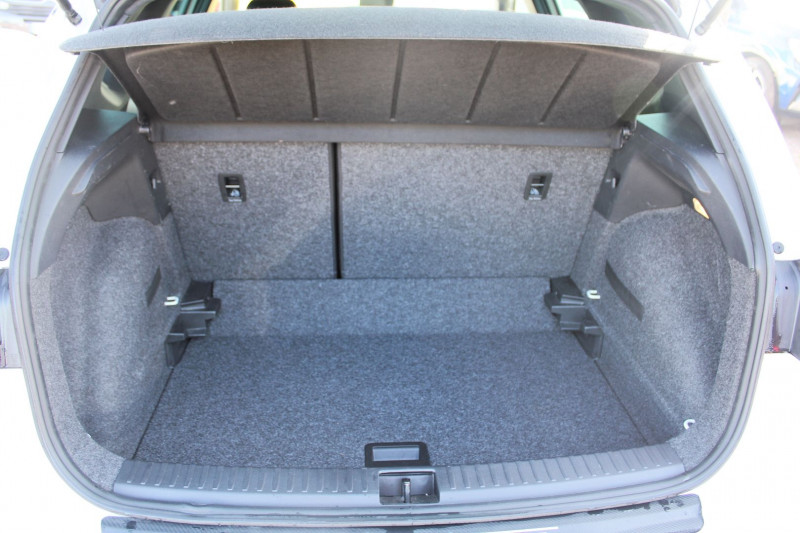 Photo 6 de l'offre de SEAT ARONA 1L5 TSI 150 CV FR DSG7 SPORT BOITE AUTO GRAND GPS 3D CAMÃRA CUIR RÃGULATEUR ADAP à 21900€ chez Bougel transactions