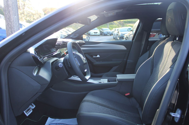 Photo 7 de l'offre de PEUGEOT 308 PHASE 4 GT 145 CV HYBRIDE GPS 3D CAMÃRA TOIT PANO FULL LED I-COKPIT USB BOITE AUTO DCS-6 à 31500€ chez Bougel transactions