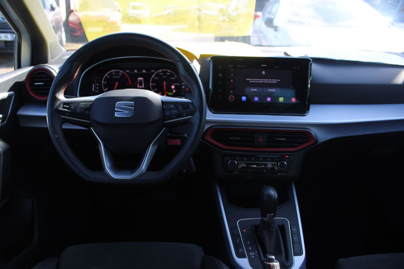 Photo 10 de l'offre de SEAT ARONA 1L5 TSI 150 CV FR DSG7 SPORT BOITE AUTO GRAND GPS 3D CAMÃRA CUIR RÃGULATEUR ADAP à 21900€ chez Bougel transactions