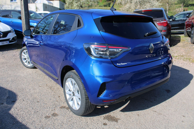 Photo 3 de l'offre de RENAULT CLIO VI BLUE DCI 100 CV EVOLUTION GPS 3D CAMÃRA FULL LED USB JA 16 RÃGULATEUR BLUETOOTH à 20990€ chez Bougel transactions