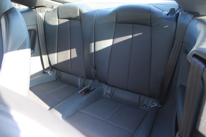 Photo 9 de l'offre de AUDI TT COUPÃ S-LINE 2L TDI 184 ABS SPORT BOITE 6 GPS 3D RÃGULATEUR JANTES 18 BLUETOOTH à 17800€ chez Bougel transactions