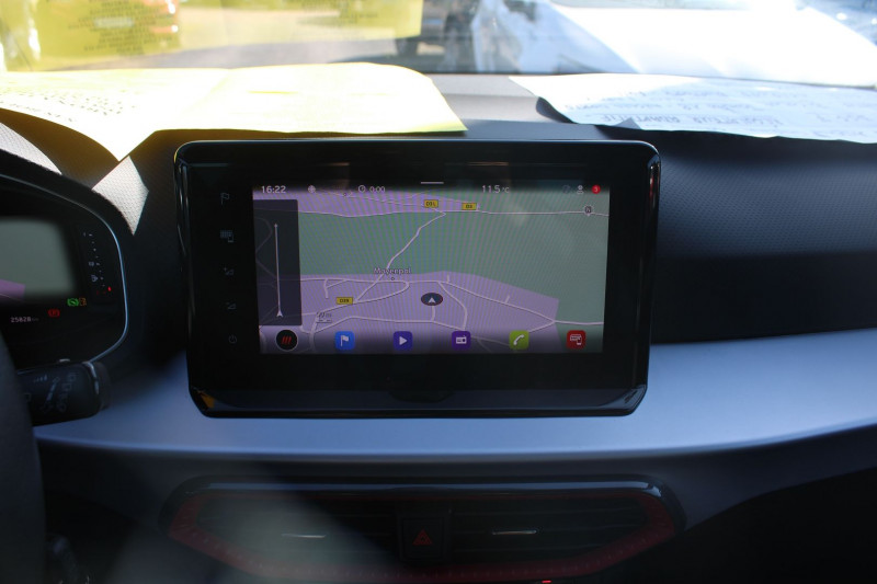 Photo 13 de l'offre de SEAT ARONA 1L5 TSI 150 CV FR DSG7 SPORT BOITE AUTO GRAND GPS 3D CAMÃRA CUIR RÃGULATEUR ADAP à 21900€ chez Bougel transactions