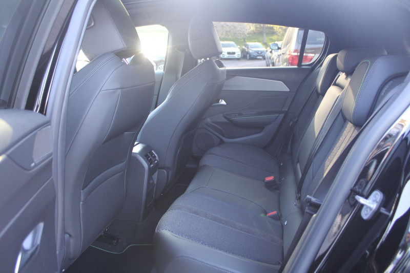 Photo 8 de l'offre de PEUGEOT 308 PHASE 4 GT 145 CV HYBRIDE GPS 3D CAMÃRA TOIT PANO FULL LED I-COKPIT USB BOITE AUTO DCS-6 à 31500€ chez Bougel transactions