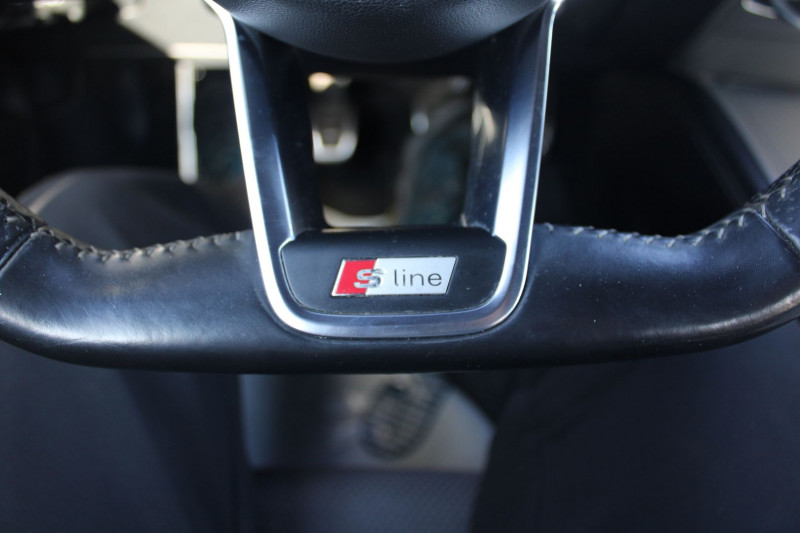 Photo 16 de l'offre de AUDI TT COUPÃ S-LINE 2L TDI 184 ABS SPORT BOITE 6 GPS 3D RÃGULATEUR JANTES 18 BLUETOOTH à 17800€ chez Bougel transactions