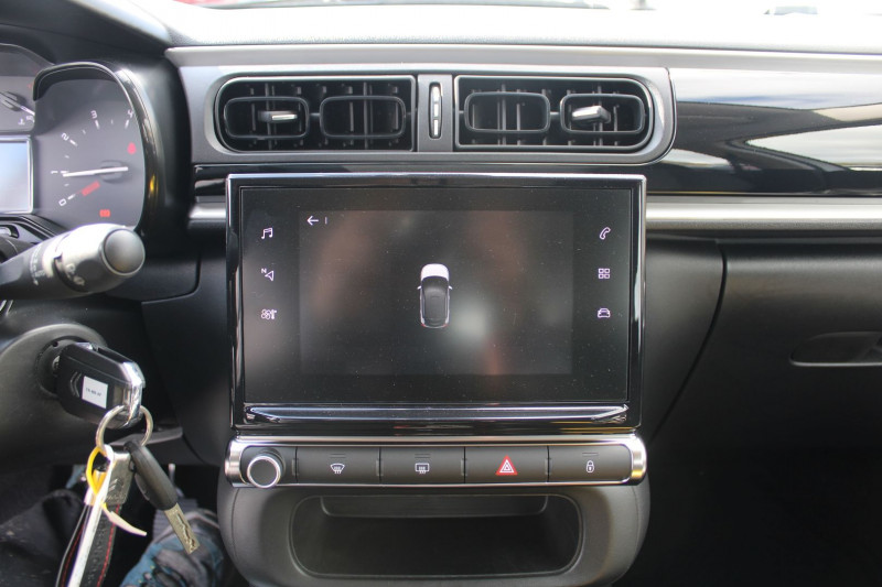 Photo 13 de l'offre de CITROEN C3 III FEEL BUSINESS ESSENCE 83 CV GPS USB RÃGULATEUR BLUETOOTH CLIMAT  4 VITRES ELECT à 10900€ chez Bougel transactions