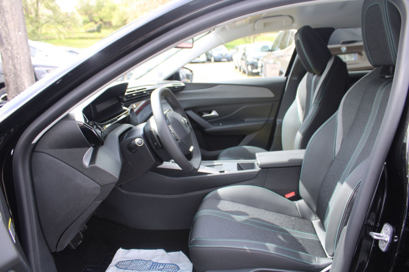 Photo 7 de l'offre de PEUGEOT 308 PHASE 4 ALLURE BLUE HDI 130 CV GPS 3D CAMÃRA RE JA 17 I-COKPIT FULL LED BOITE AUTO EAT-8 à 28500€ chez Bougel transactions