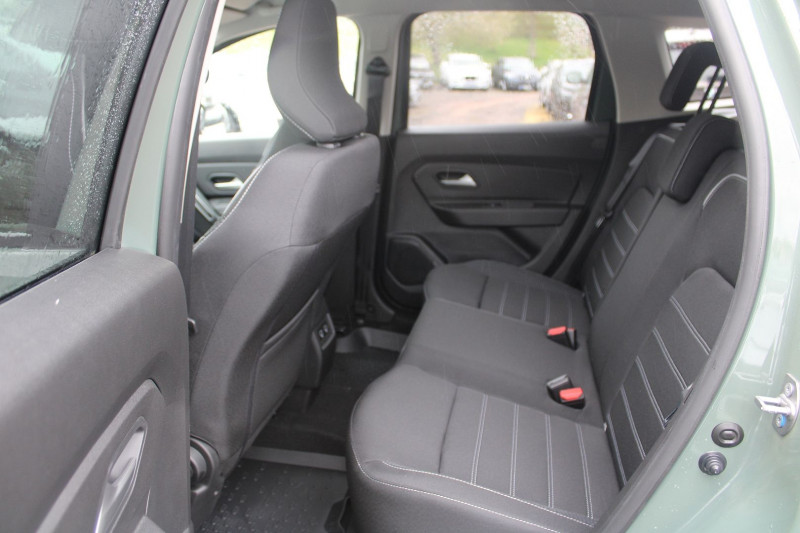 Photo 9 de l'offre de DACIA DUSTER 5 JOURNEY BLUE DCI 115 CV GPS 3D CAMÃRA FULL LED RE USB JA 17 RÃGULATEUR BLUETOOTH à 24990€ chez Bougel transactions