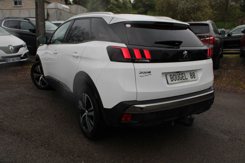 Photo 3 de l'offre de PEUGEOT 3008 III BLUE HDI 130 CV ACTIVE PACK GPS CAMÃRA I-COKPIT JA 18 ATTELAGE BOITE AUTO EAT-8 à 18990€ chez Bougel transactions