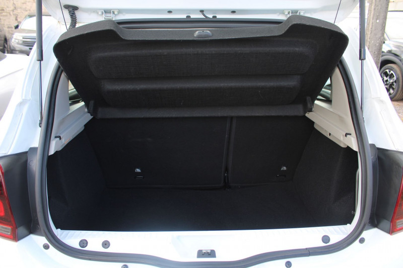 Photo 6 de l'offre de DACIA SANDERO III AMBIENCE SCE 75 CV ESSENCE USB AUDIO MP3 BLUETOOTH ROUE DE SECOURS BANQ 1/3 2/3 à 8500€ chez Bougel transactions
