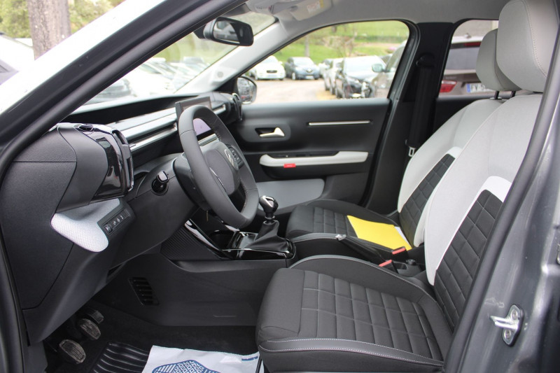 Photo 8 de l'offre de CITROEN C3 PHASE 5 MAX 100 CV ESSENCE GPS 3D CAMÃRA FULL LED RE JA 17 I-COKPIT BLUETOOTH RÃGULATEUR à 19990€ chez Bougel transactions