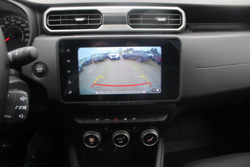Photo 14 de l'offre de DACIA DUSTER 5 JOURNEY BLUE DCI 115 CV GPS 3D CAMÃRA FULL LED RE USB JA 17 RÃGULATEUR BLUETOOTH à 24990€ chez Bougel transactions