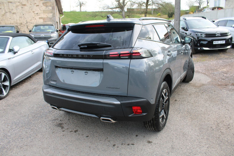 Photo 2 de l'offre de PEUGEOT 2008 PHASE 4 GT 145 CV HYBRIDE GPS 3D TOIT PANO CAMÃRA 360Â° I-COKPIT JA 17 BOITE AUTO DSC-6 à 28900€ chez Bougel transactions