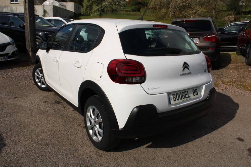 Photo 4 de l'offre de CITROEN C3 III FEEL BUSINESS ESSENCE 83 CV GPS USB RÃGULATEUR BLUETOOTH CLIMAT  4 VITRES ELECT à 10900€ chez Bougel transactions