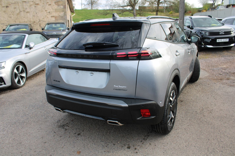 Photo 2 de l'offre de PEUGEOT 2008 PHASE 4 GT 145 CV HYBRIDE GPS 3D TOIT PANO CAMÃRA 360Â° I-COKPIT JA 17 BOITE AUTO DCS-6 à 28900€ chez Bougel transactions