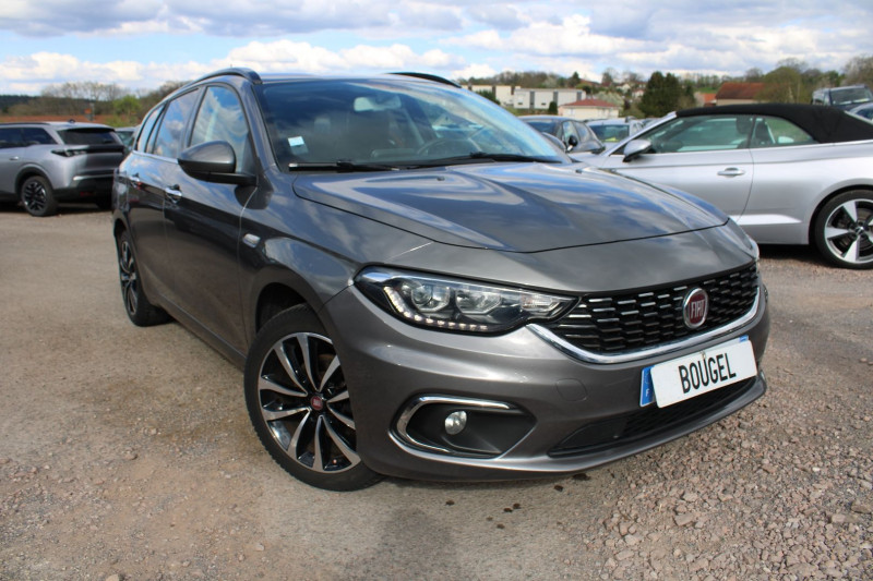 Fiat TIPO SW 1L6 JTD 120 CV LOUNGE GPS 3D CAMÃRA MP3 USB JA 17 ATTELAGE BLUETOOTH RÃGULATEUR Diesel GRIS COMETE Occasion à vendre