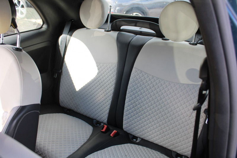 Photo 9 de l'offre de FIAT 500 II C CABRIOLET DOLCEVITA HYBRIDE GPS CONNECT USB RÃGULATEUR BLUETOOTH CUIR LEDS CLIM à 13500€ chez Bougel transactions